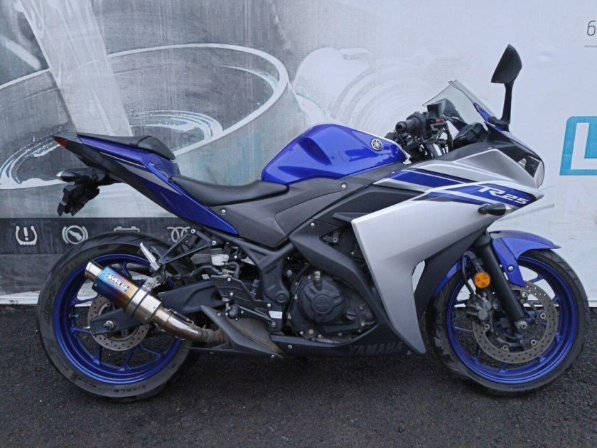 Yamaha yzf r3 2015
