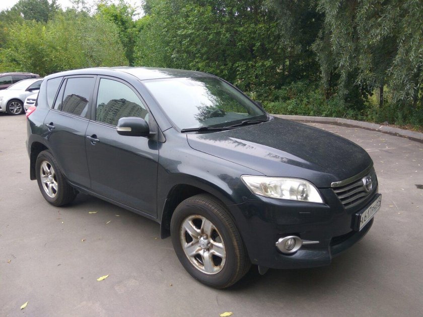 Тойота рав 4 зеленая