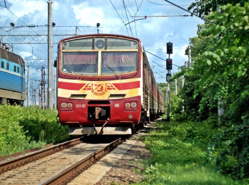 Эпл2т электропоезд