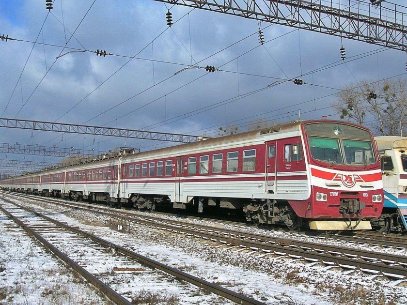 Эпл9т электропоезд