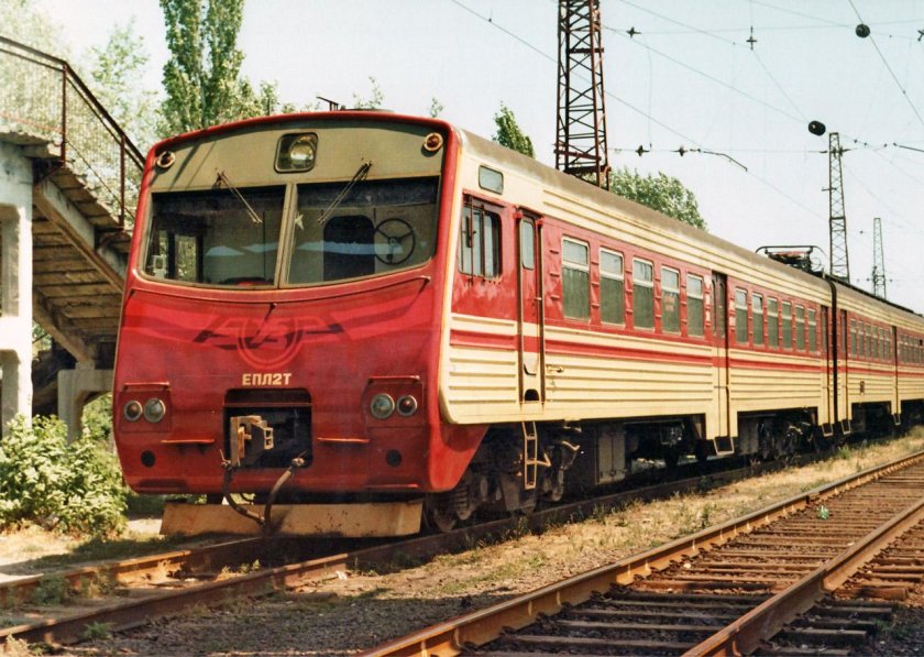 Поезда пассажирские