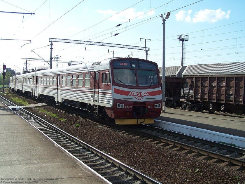 Электричка эпл9т