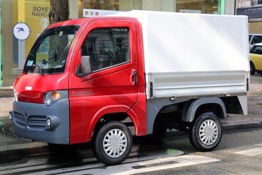 Тойота грузовик 1.5 тонны