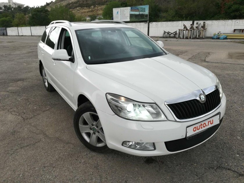 Шкода Октавия хэтчбек 2011