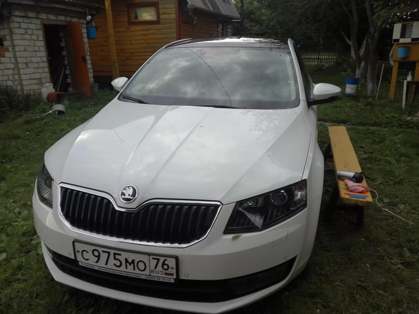Шкода Октавия а7 белая