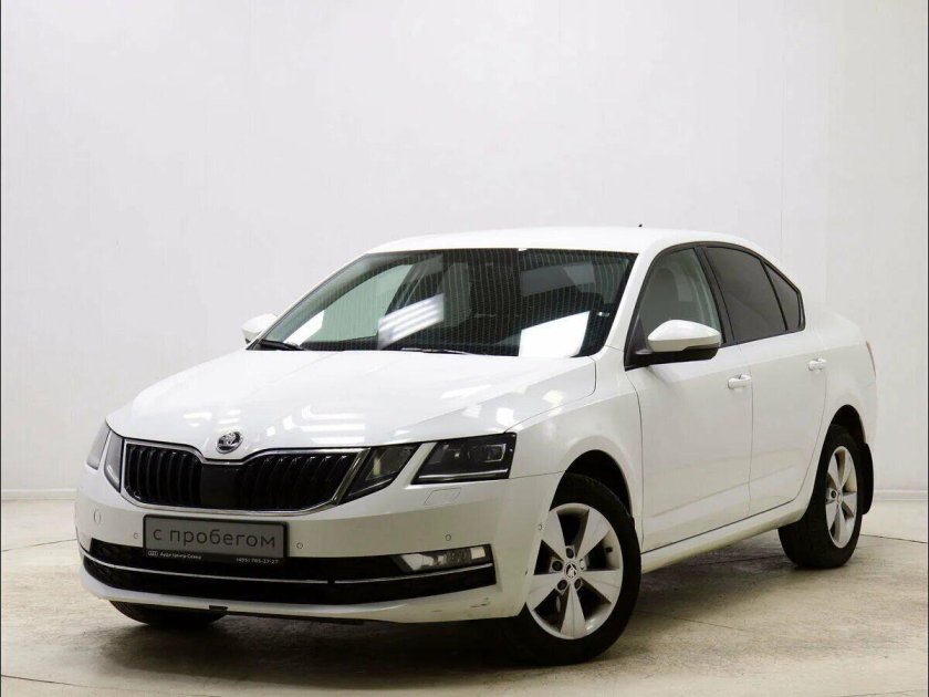 Шкода Октавия лифтбек