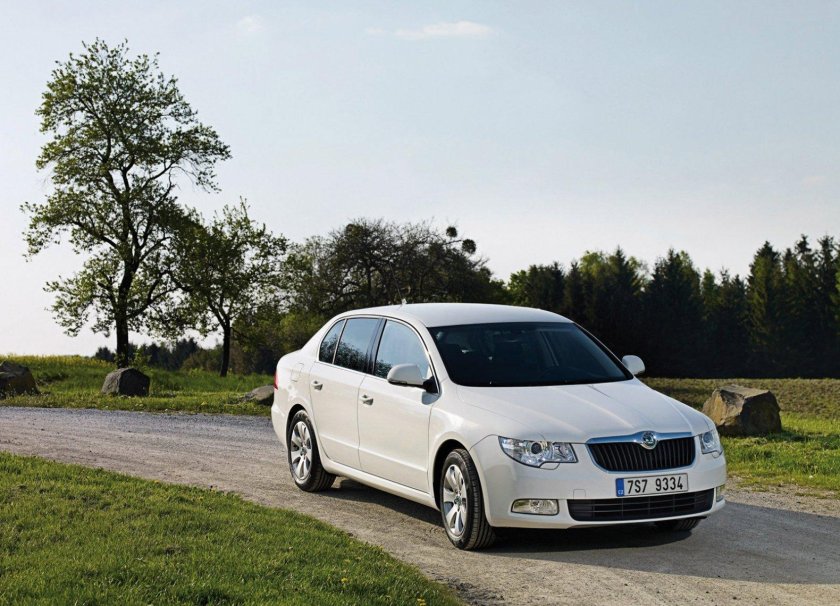 Шкода Суперб 2011