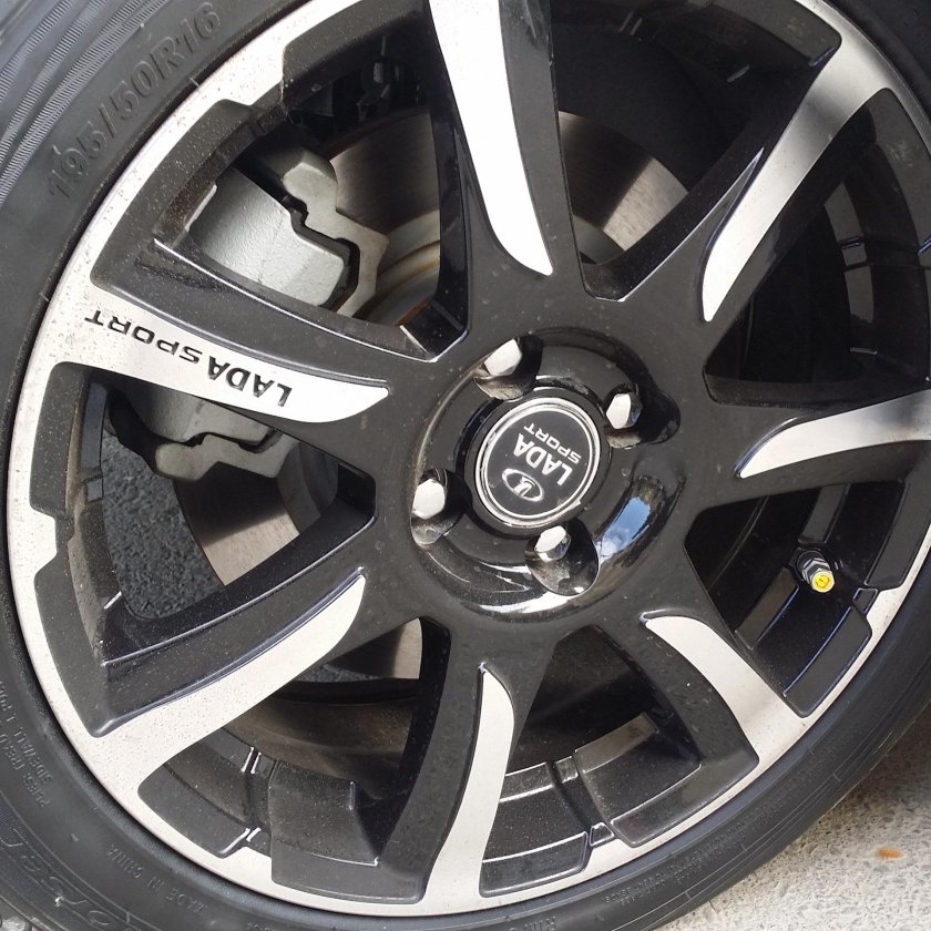 Колеса Лада Гранта спорт r16