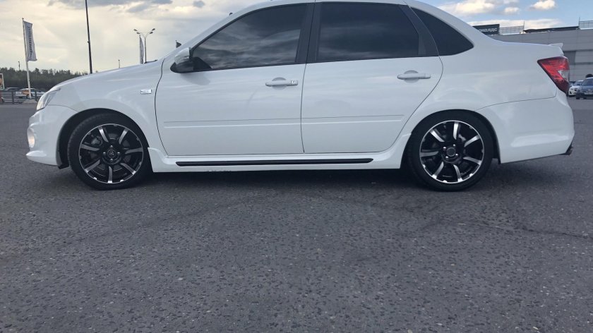 Гранта спорт r17