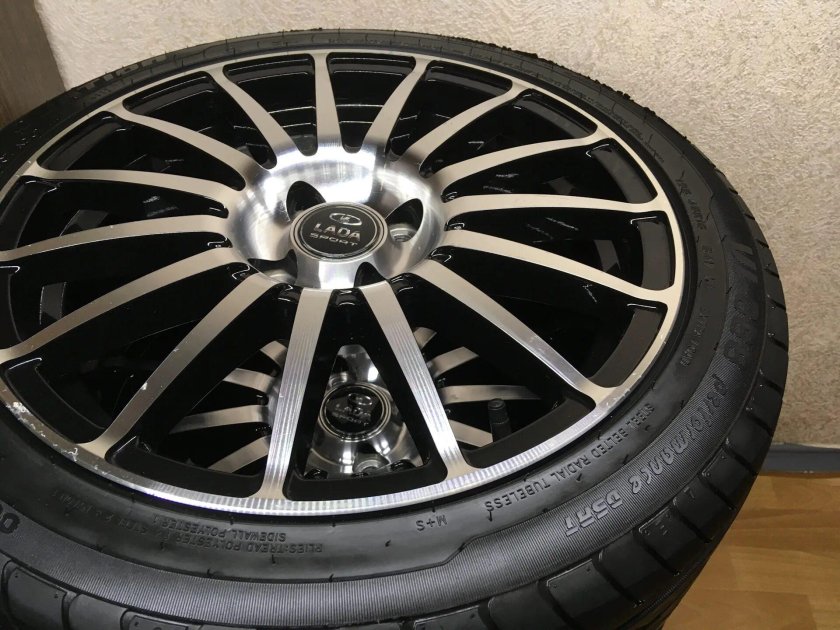 Колеса Лада Гранта спорт r16