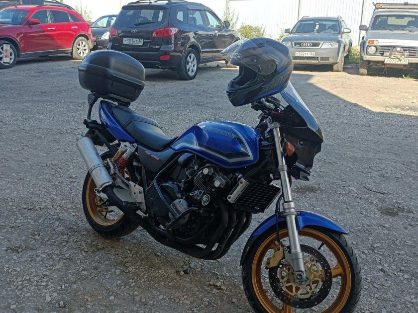 Мотоцикл honda cb 400