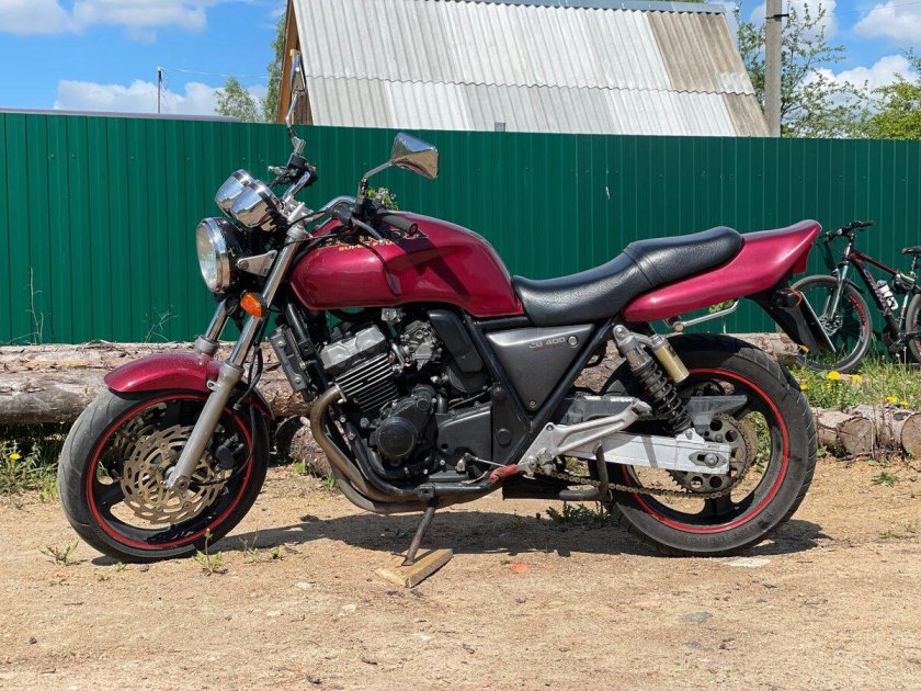 Мотоцикл honda cb