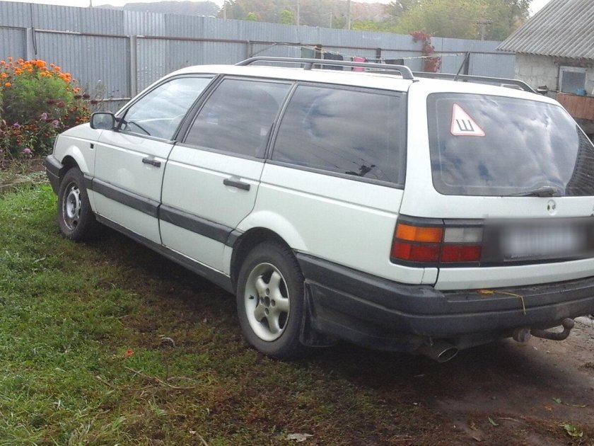 Volkswagen Passat b3 1990 универсал