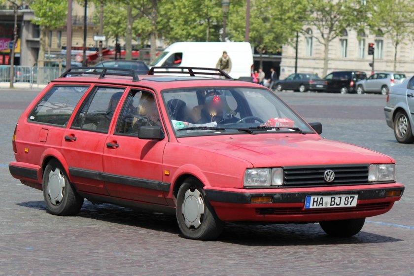 Volkswagen Passat b2 седан