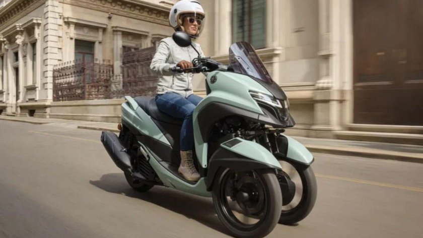 Трехколесный мотоцикл