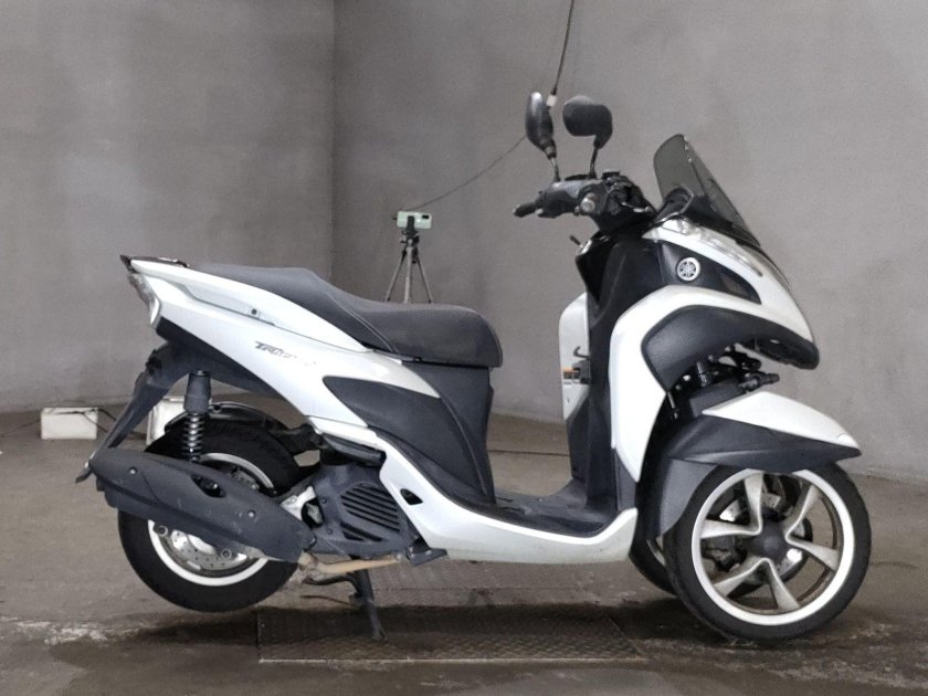 Yamaha mw125 Tricity 2015u