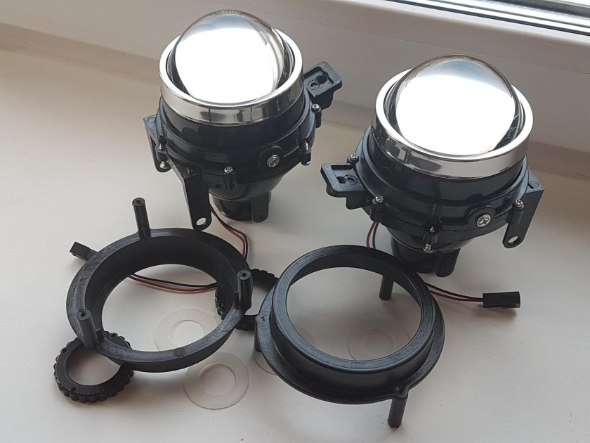 Линзы в ПТФ Шевроле Круз