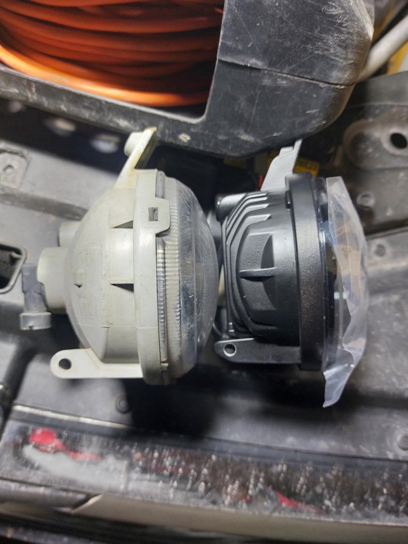 Cветодиодная противотуманная фара