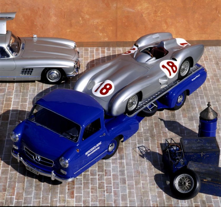 Mercedes Benz 1954 Renntransporter