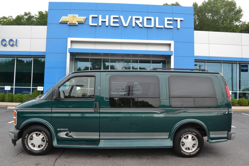 STARCRAFT Chevrolet van