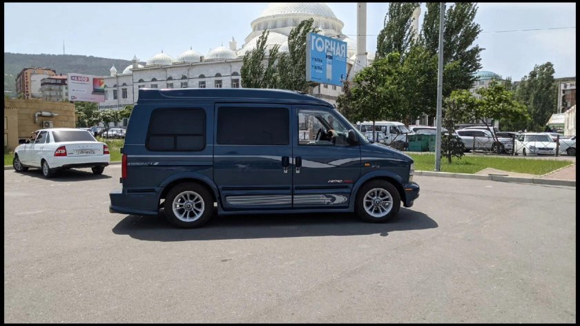 Chevrolet astro ii