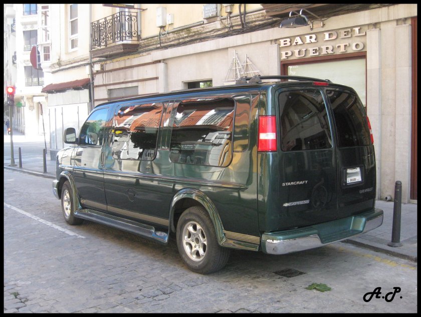 Chevrolet Express STARCRAFT