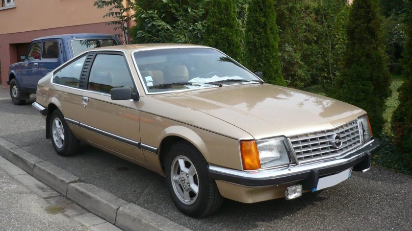 Опель Монза 1985