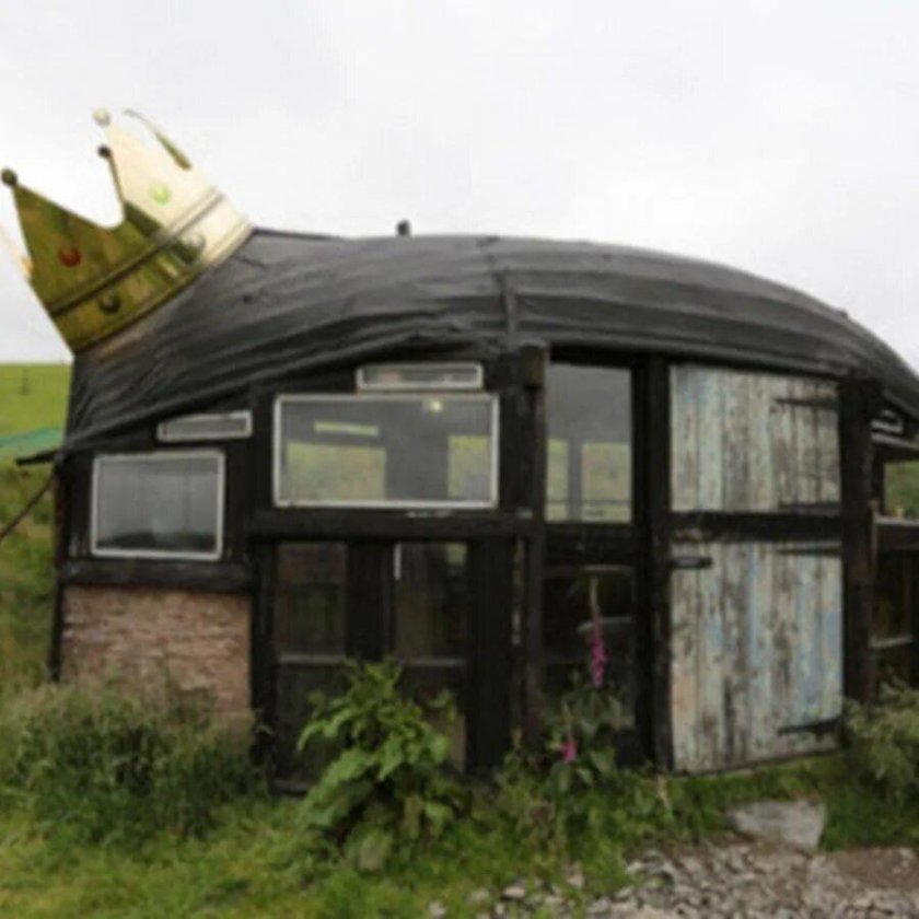 Необычный сарай