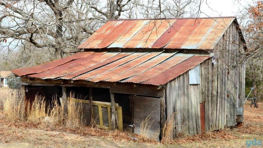 Старый сарай