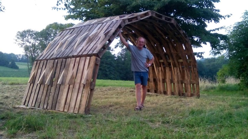 Необычный сарай