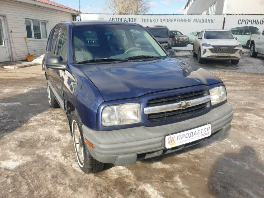 Шевроле трекер 2000