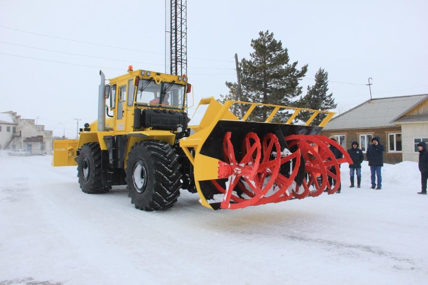 Кировец к-703ма