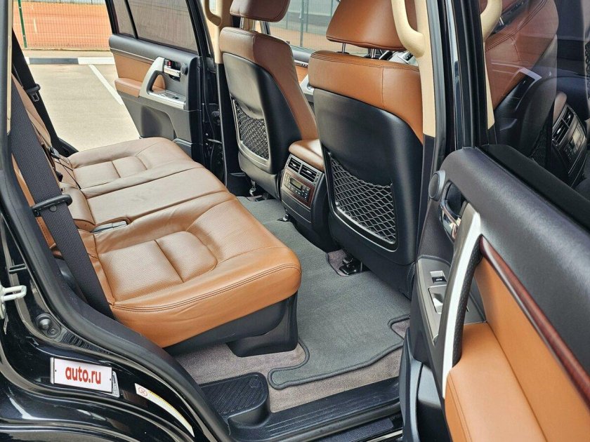 Тойота ленд крузер 200 рестайлинг 2