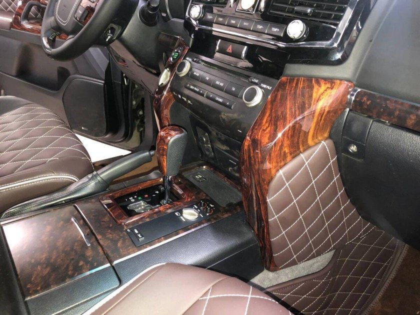 Ленд крузер 200 рестайлинг салон