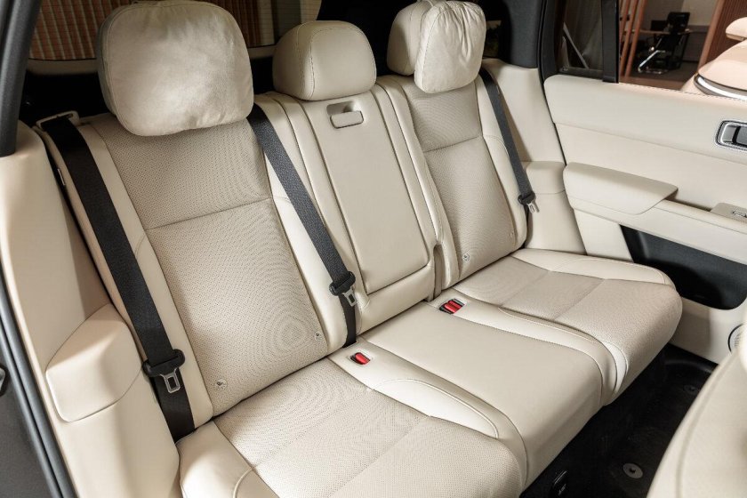 Автомобиль во