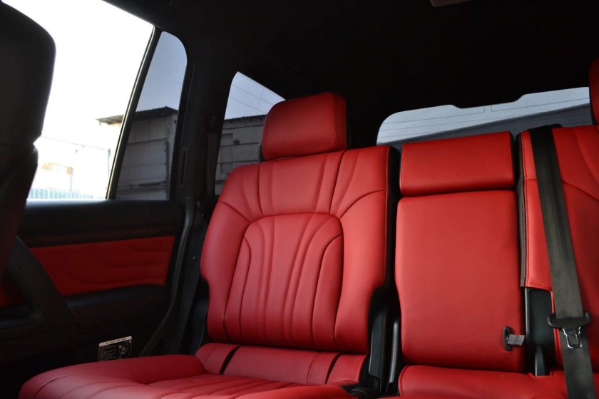 Перетяжка салона ленд Крузер 200