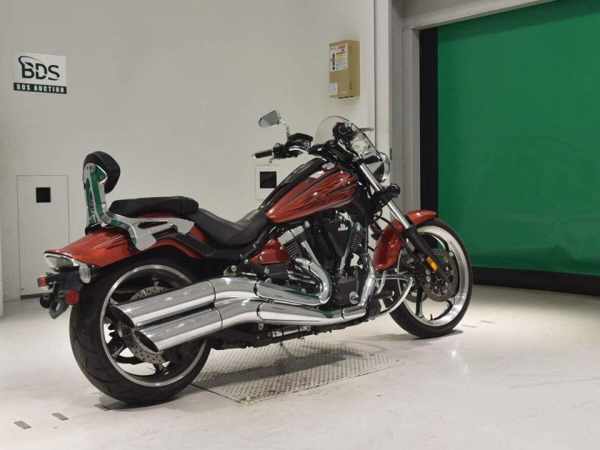 Yamaha xv1900 raider