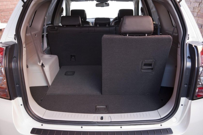 Chevrolet Captiva 2012 багажник