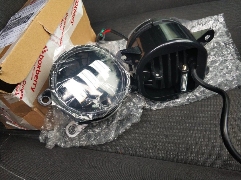 Фары противотуманные lada vesta