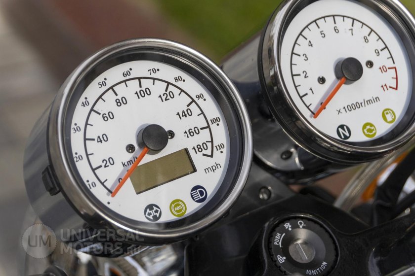 Спидометр мотоцикла