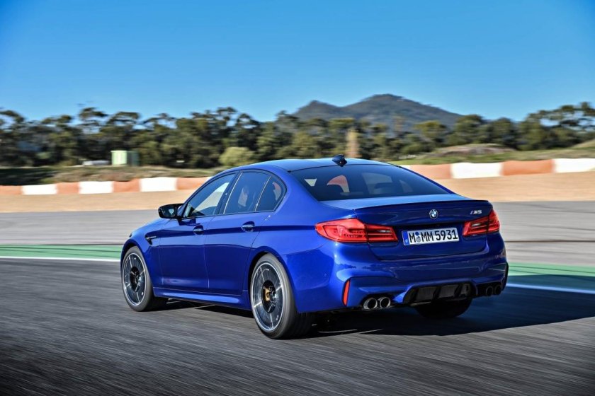BMW m5 f90