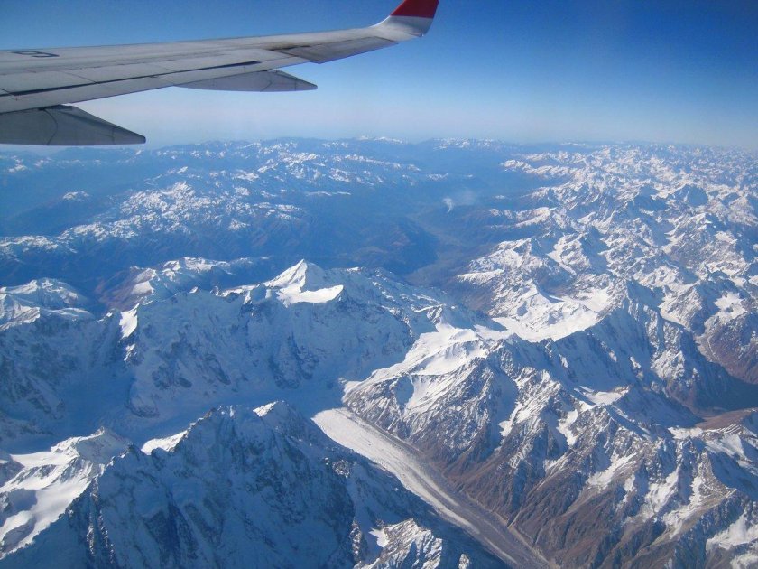 Кавказский хребет Эльбрус с самолета