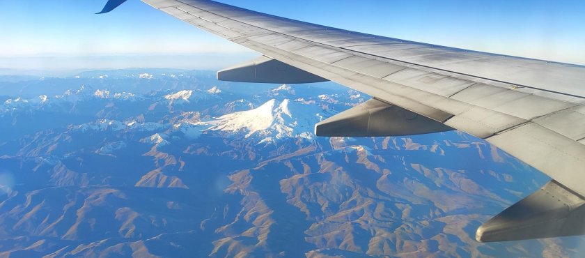 Эльбрус из иллюминатора самолета