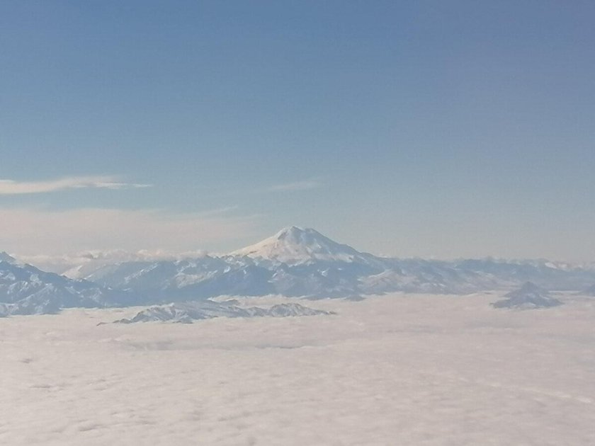 Гора эльбрус (5642 м) — высочайшая вершина россии