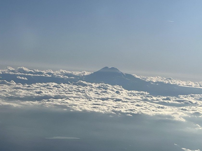 Эльбрус вид из самолета