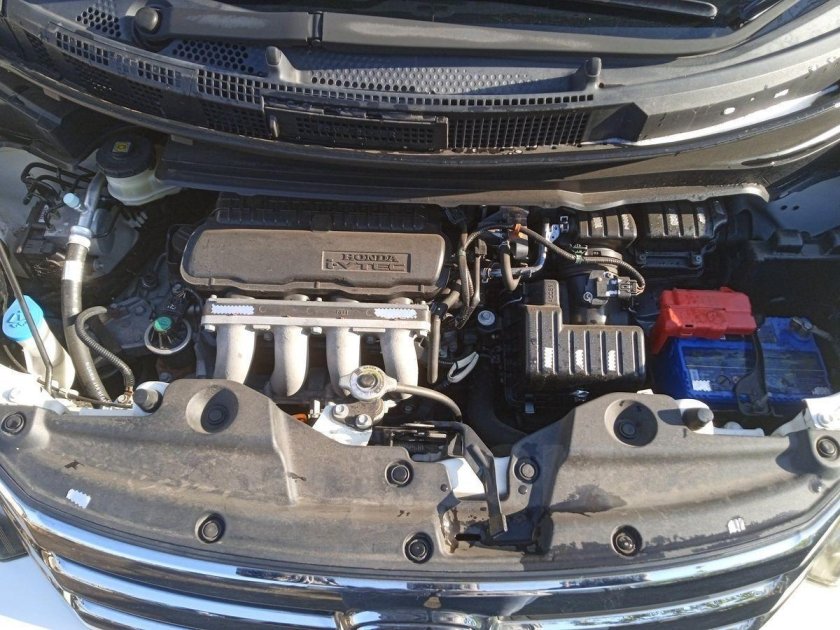 Хонда фрид спайк 2010