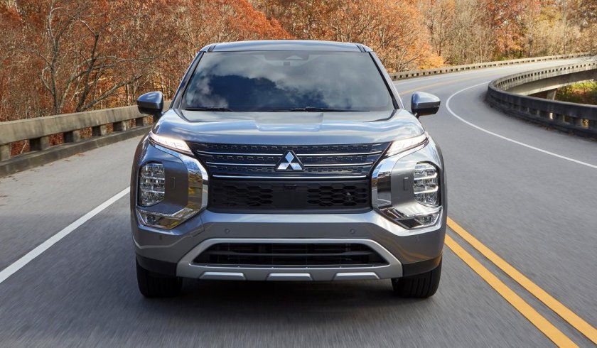 Мицубиси Аутлендер 2021