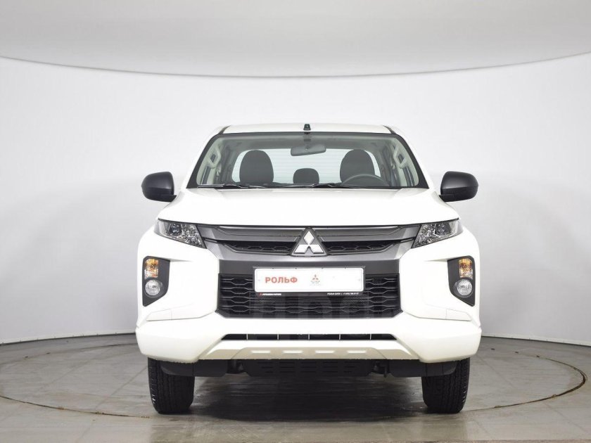 Mitsubishi l200 2022