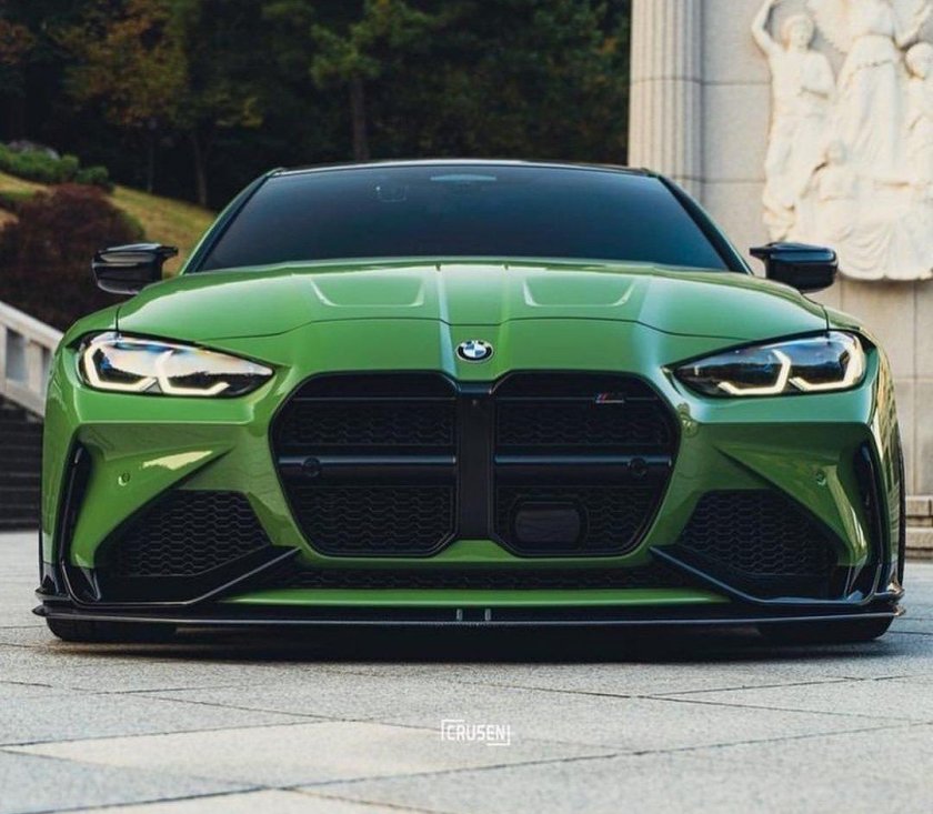 BMW m4 2022 зеленая