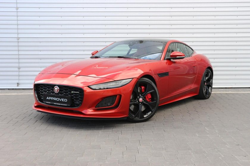 Ягуар купе красный